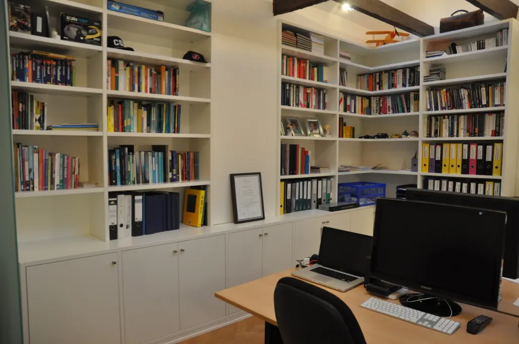 Boekenkast kantoor